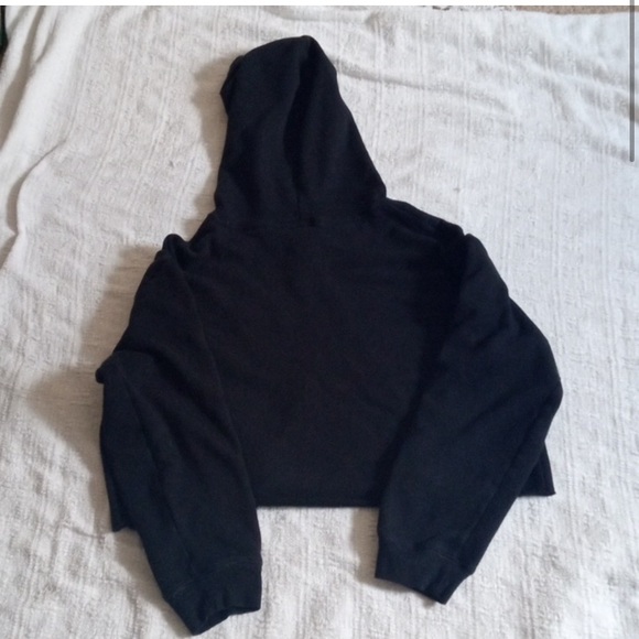 PINK hooded Sweatshirt black laced cropped hoodie gym beach pool Victoria’s - Picture 2 of 8